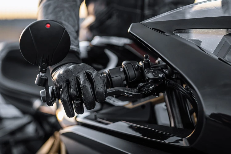 4SR motorcycle gloves Monster Evo Superveloce 2.jpg