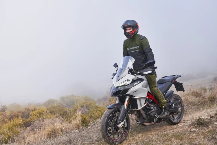 DRIFT_KHAKI_MEN 8.jpg