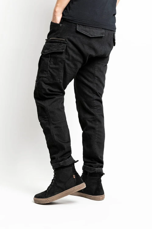 MJDC5001_Defender-Mono_Black_2021-5121_LR.jpg