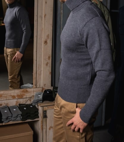 1923 Turtle Neck grey 2.jpg