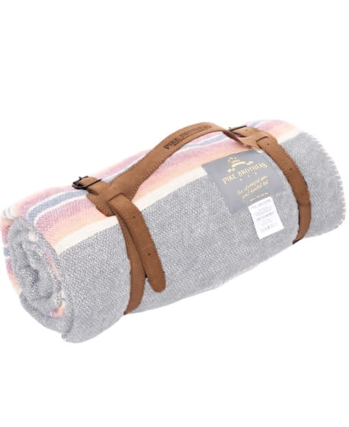 1969 Pike Brothers carrying handle1.jpg