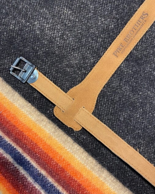 1969 Pike Brothers carrying handle2.jpg