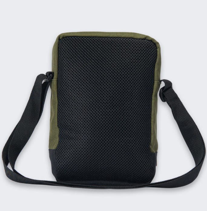 Saszetka Carhartt Crossbody Zip basil5.jpg