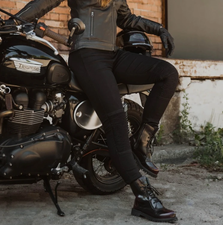 ozone-chica-de-motos7.jpg