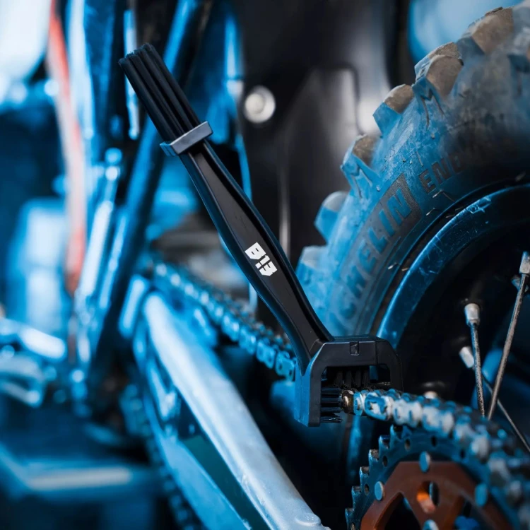 szczotka-łańcuch-de-motos1.jpg