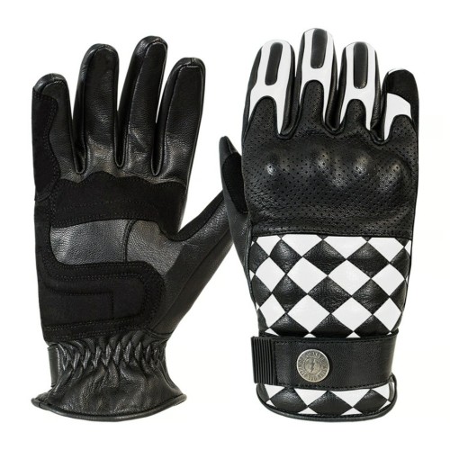 john-doe-tracker-white-black.jpg