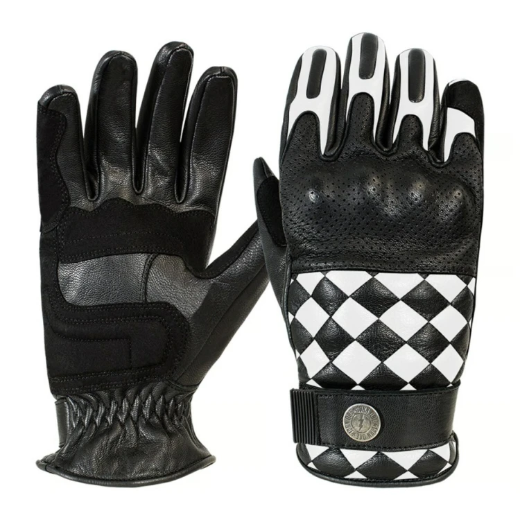 john-doe-tracker-white-black.jpg