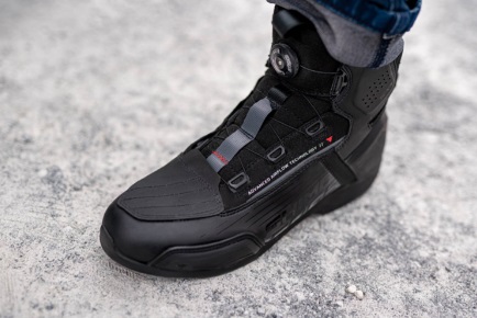 Shima-edge-vent-black-de-motos2.jpg
