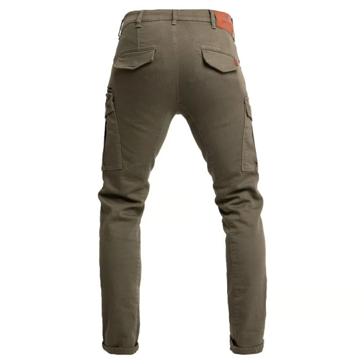 john-doe-defender-olive-de-motos.jpg
