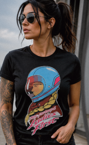 t-shirt lady demotos1.png
