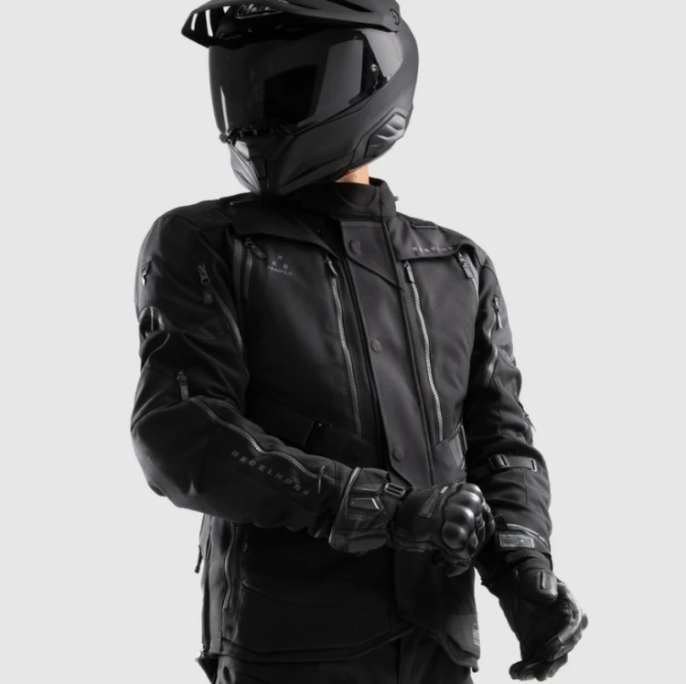 Rebelhorn-Hardy-black-de-motos3.jpg