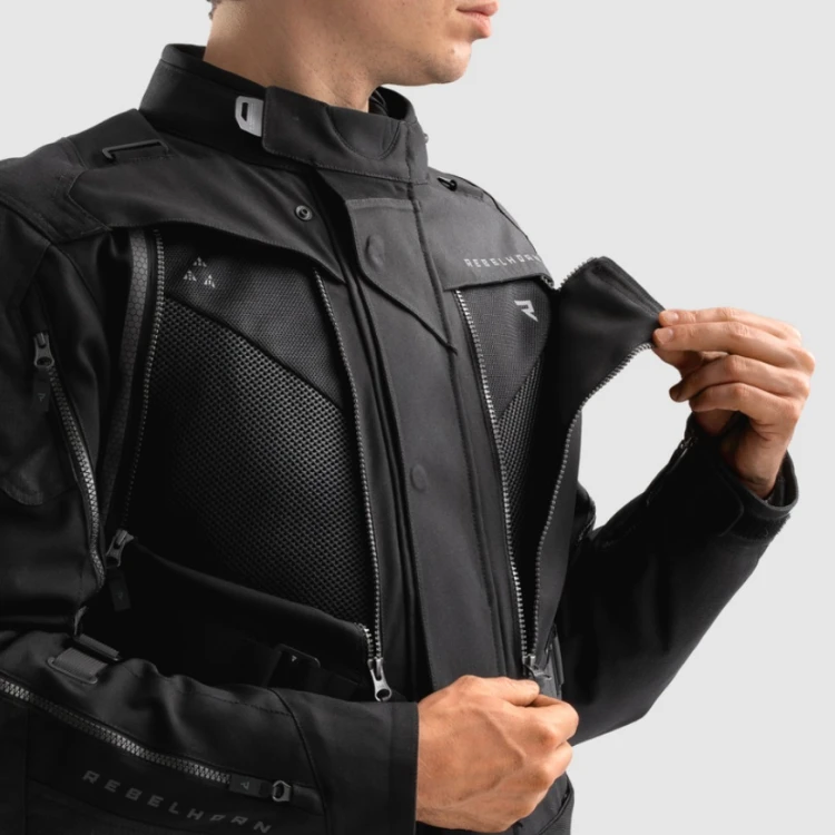Rebelhorn-Hardy-black-de-motos4.jpg
