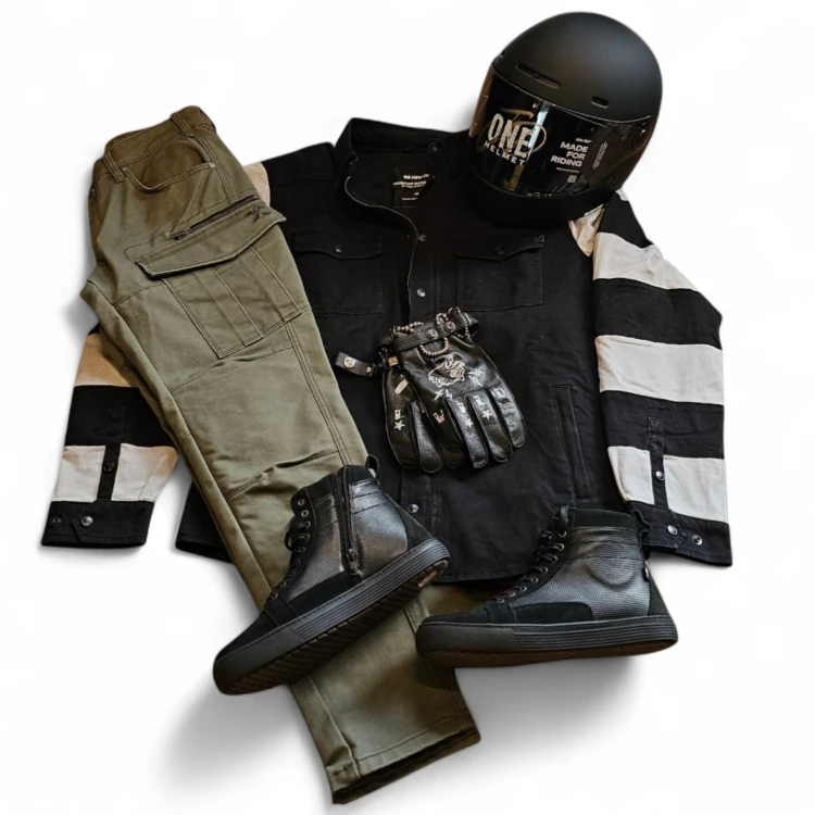 gotowy zestaw motocyklowy John Doe.jpg
